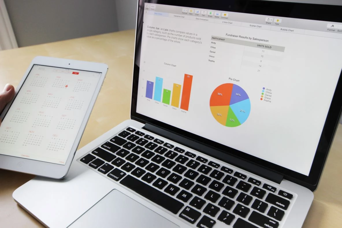 Image depicting healthcare marketing stats and trends