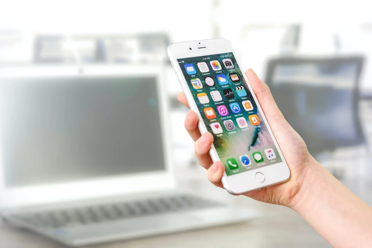 iPhone photo by Pexels
